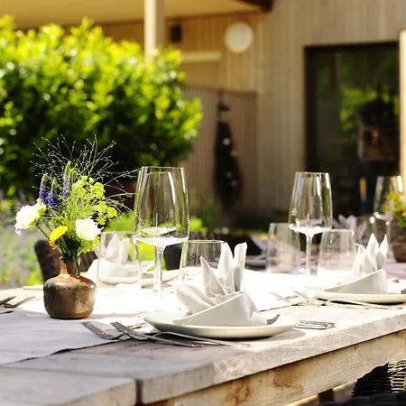 ホテル Bernhardhof