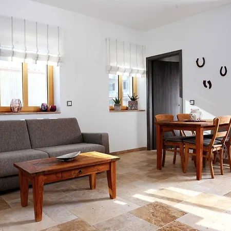 Bernhardhof アンデクス